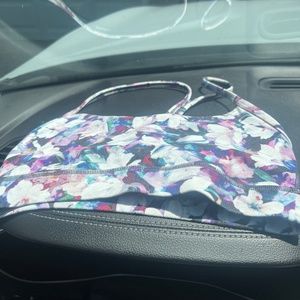 Lululemon Flow Y Sports Bra - Size 4